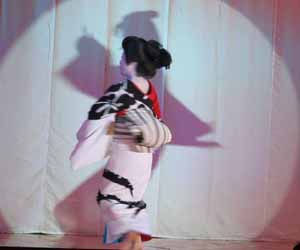 �N���b�N����Ǝʐ^����R�o�Ă��܂�