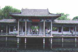 �N���b�N����Ƒ傫���Ȃ�܂�